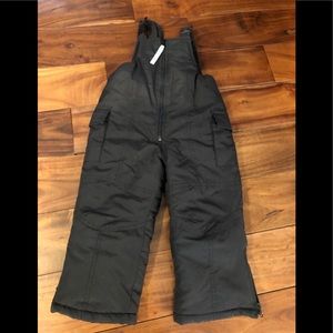 Toddler boys/girls black snow bibs